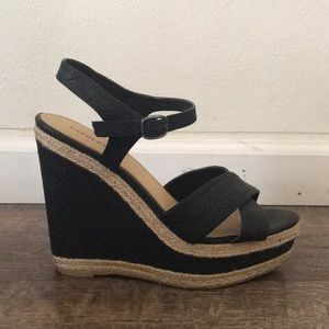 Express modern wedge sandals